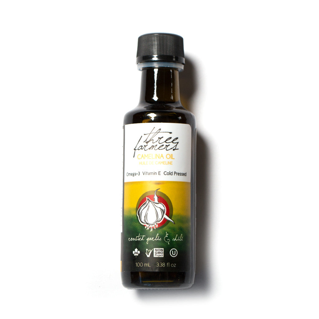 little-life-box-camelina-oil-roasted-garlic-chili-three-farmers